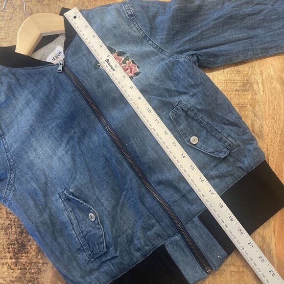 HUDSON Girls Size Large Denim blue Bomber Jacket Embroidered Rose Youth - Picture 9 of 11